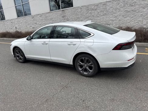 Used 2023 Honda Accord EX image 18