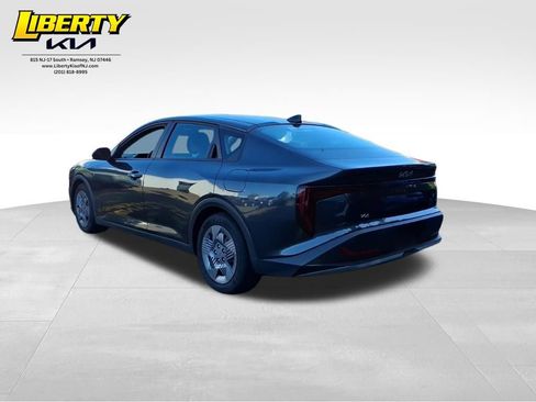 Certified 2025 Kia K4 LX image 3