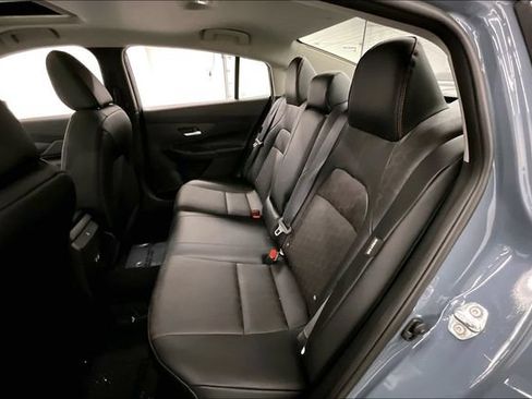 New 2026 Nissan Sentra SR w/ SR Premium Package FWD image 11