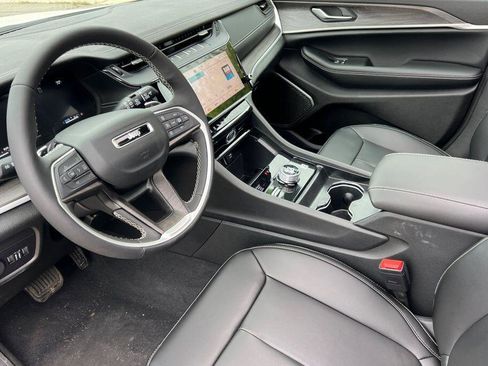 New 2026 Jeep Grand Cherokee Limited image 10