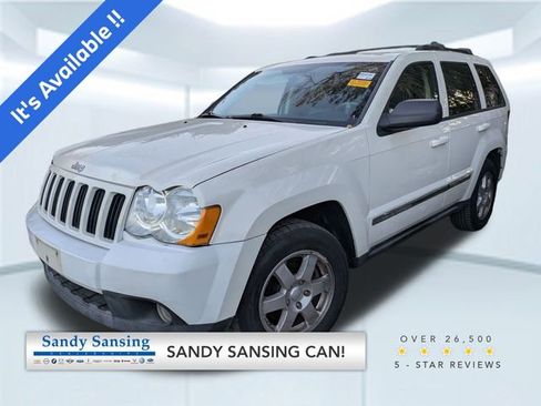 Used 2010 Jeep Grand Cherokee Laredo image 1