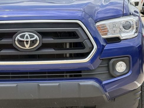Used 2023 Toyota Tacoma SR5 w/ Technology Package AWD/4WD image 9