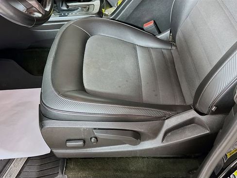 Used 2017 GMC Canyon SLE w/ All Terrain X Package image 20