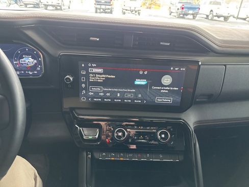 Used 2025 GMC Sierra 1500 AT4 w/ AT4 Premium Package image 14