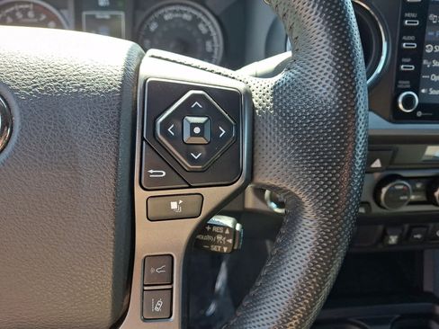 Certified 2023 Toyota Tacoma TRD Off-Road AWD/4WD image 22