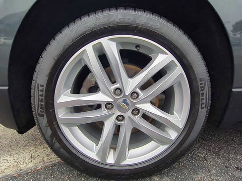 Used 2020 Chevrolet Equinox Premier image 29