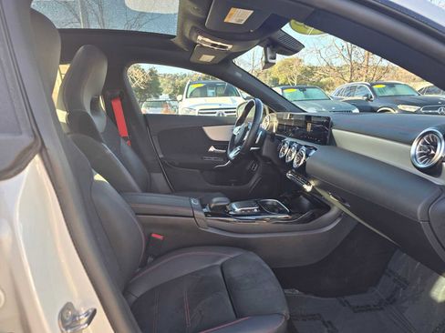Used 2023 Mercedes-Benz CLA 35 AMG 4MATIC image 11