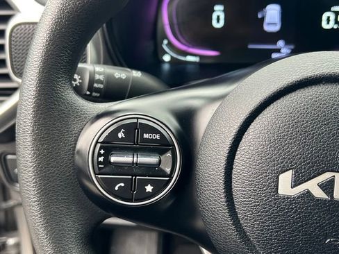 Used 2023 Kia Soul LX image 22