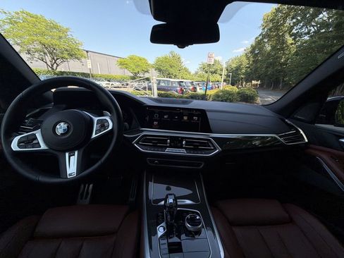 Used 2022 BMW X5 M50i w/ Executive Package AWD/4WD image 18