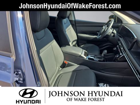 Certified 2025 Hyundai Tucson SEL image 18