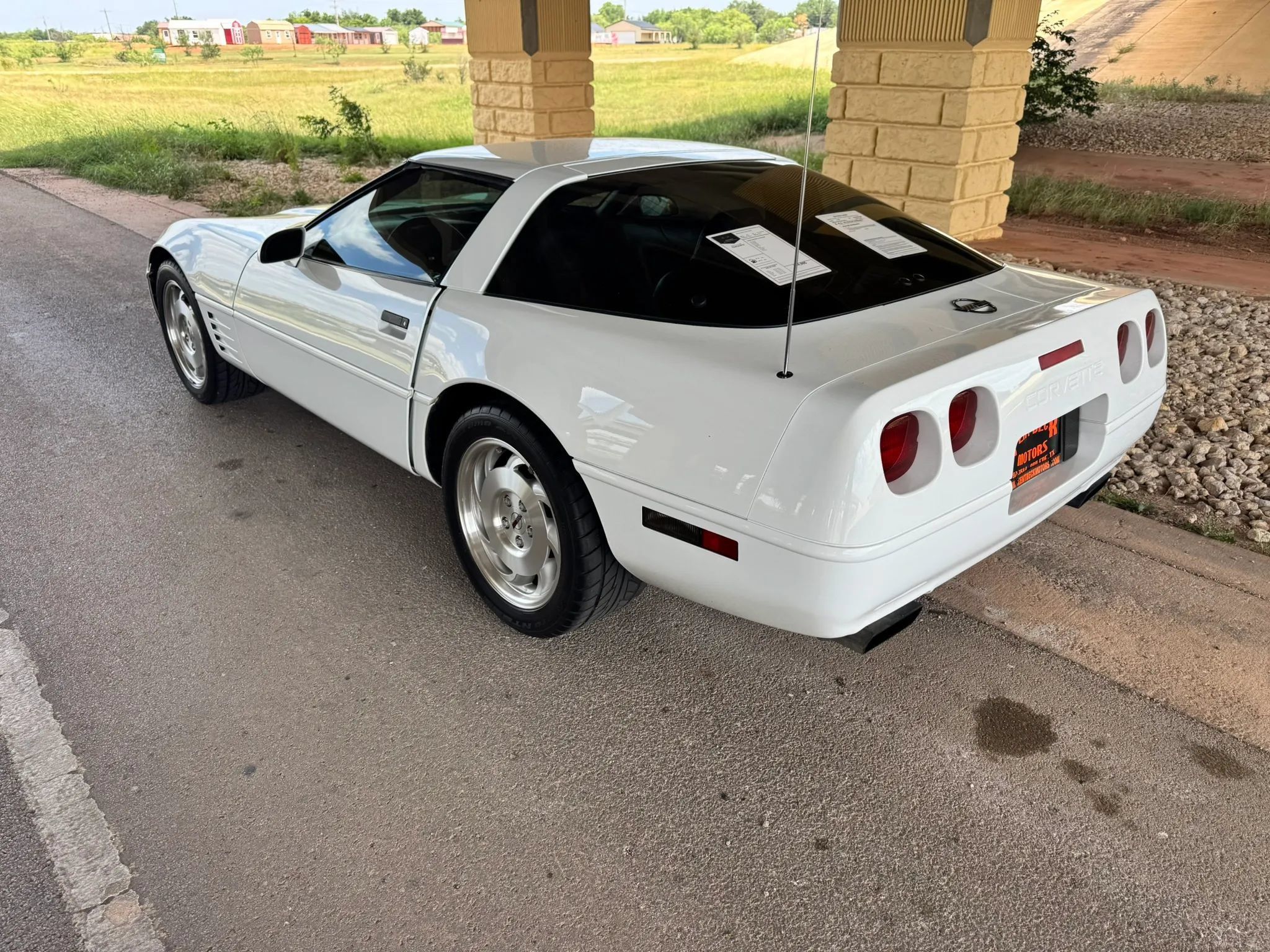 Used 1994 Chevrolet Corvette Coupe RWD image 5