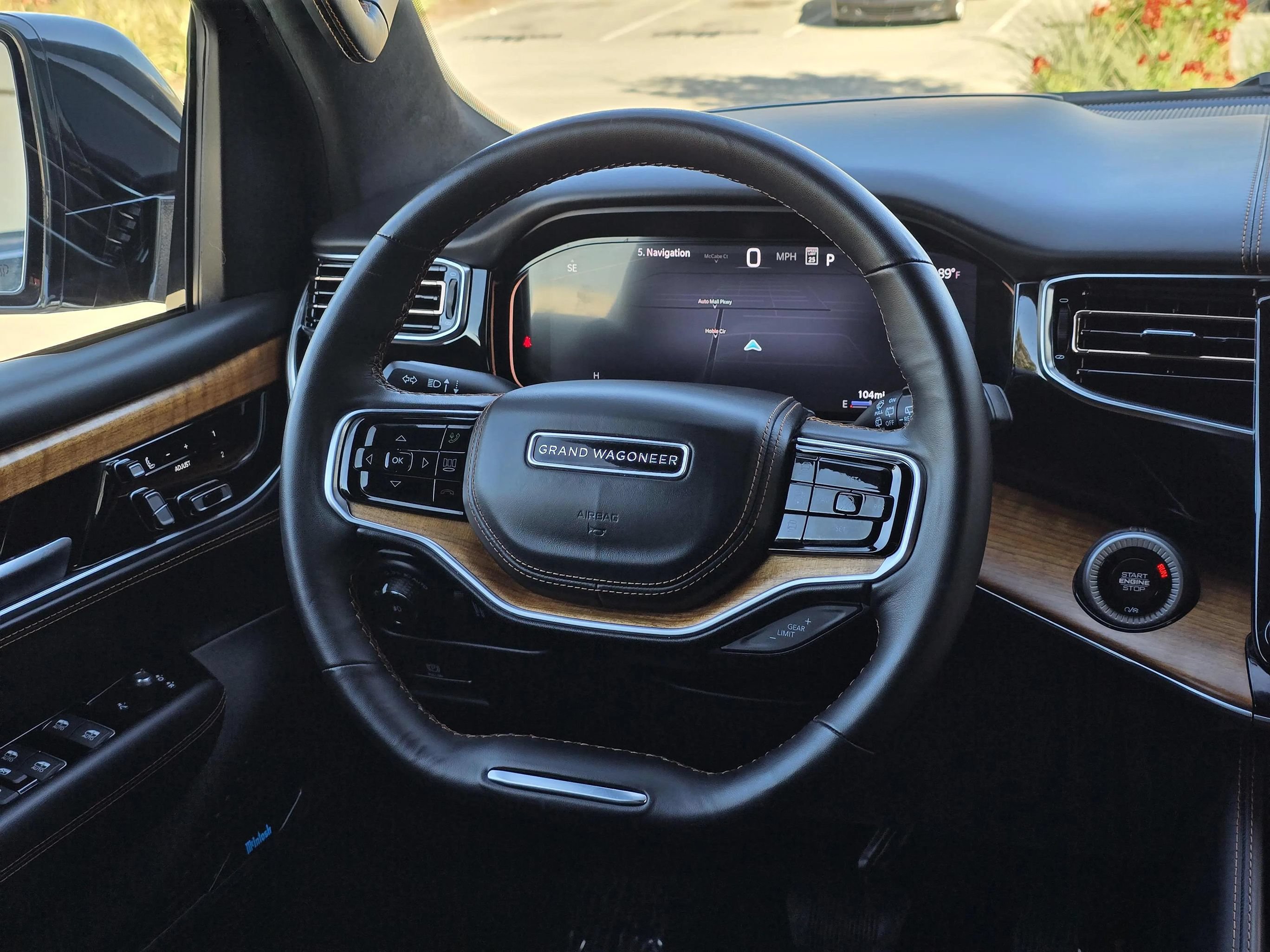 Used 2024 Jeep Grand Wagoneer L Series III AWD/4WD image 52