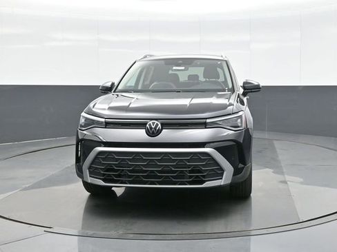 New 2026 Volkswagen Taos SE AWD/4WD image 2