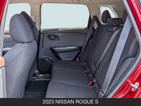 Used 2023 Nissan Rogue S FWD image 15
