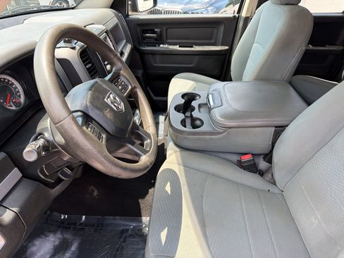 Used 2019 RAM 1500 Express AWD/4WD image 5