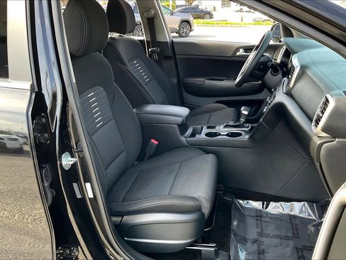 Used 2022 Kia Sportage LX w/ LX AWD Value Edition Package image 16