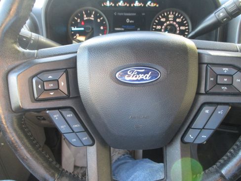 Used 2020 Ford F150 XLT w/ Equipment Group 302A Luxury image 14