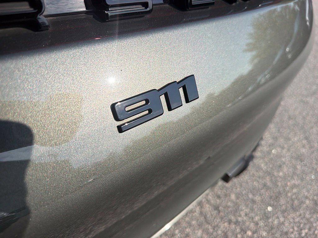 Used 2020 Porsche 911 Carrera RWD image 8