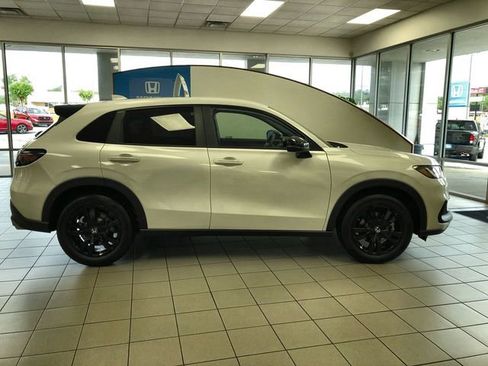 New 2026 Honda HR-V Sport image 11