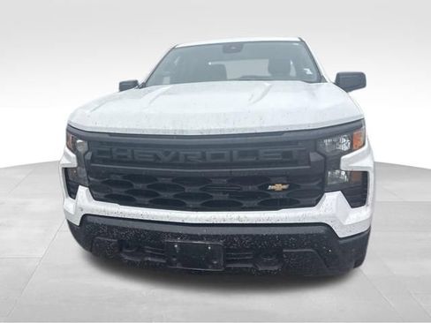 Used 2022 Chevrolet Silverado 1500 W/T w/ WT Value Package AWD/4WD image 4