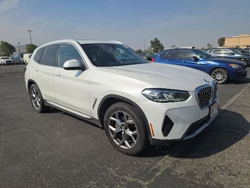 Used 2024 BMW X3 xDrive30i AWD/4WD image 2