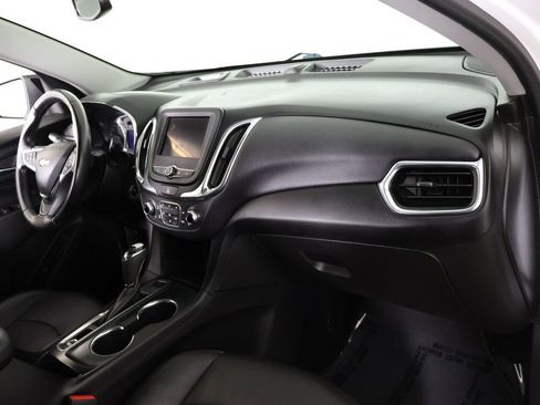 Used 2020 Chevrolet Equinox LT w/ Sport Edition image 28