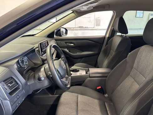 Used 2025 Nissan Rogue SV FWD image 29