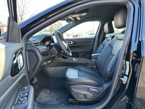 New 2026 Jeep Compass Latitude image 8