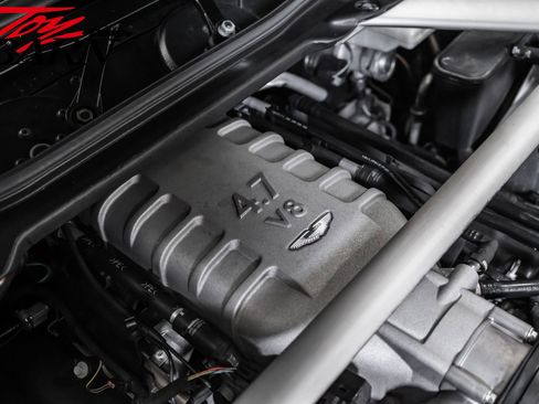 Used 2009 Aston Martin V8 Vantage Roadster RWD image 50
