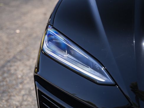 Used 2025 Lamborghini Urus SE AWD/4WD image 14