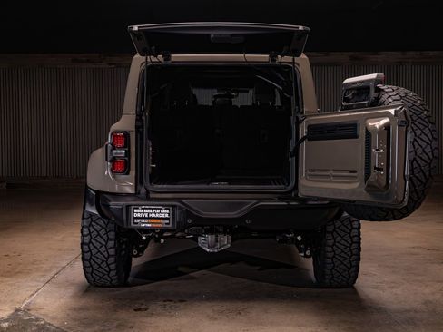 Used 2025 Ford Bronco Raptor AWD/4WD image 8