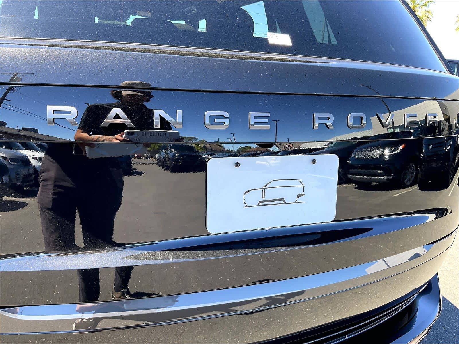 New 2026 Land Rover Range Rover Long Wheelbase SE AWD/4WD image 25