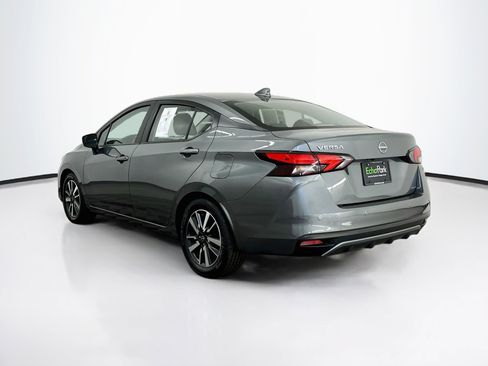 Used 2025 Nissan Versa SV FWD image 5