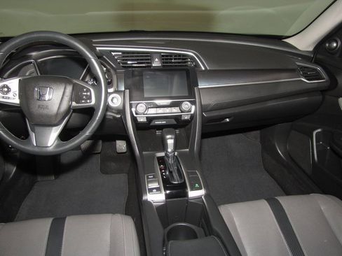 Certified 2018 Honda Civic Touring image 14