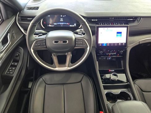 New 2025 Jeep Grand Cherokee L Limited w/ Luxury Tech Group II image 12