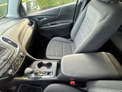 Used 2023 Chevrolet Equinox LT FWD image 27