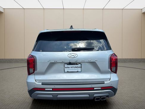 Used 2024 Hyundai Palisade SEL FWD image 4
