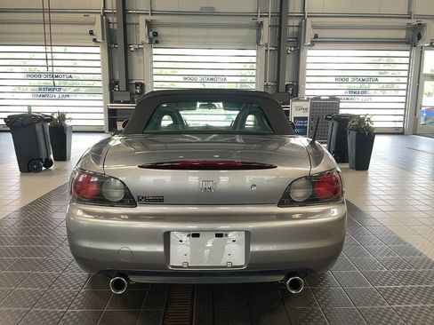 Used 2001 Honda S2000 image 32