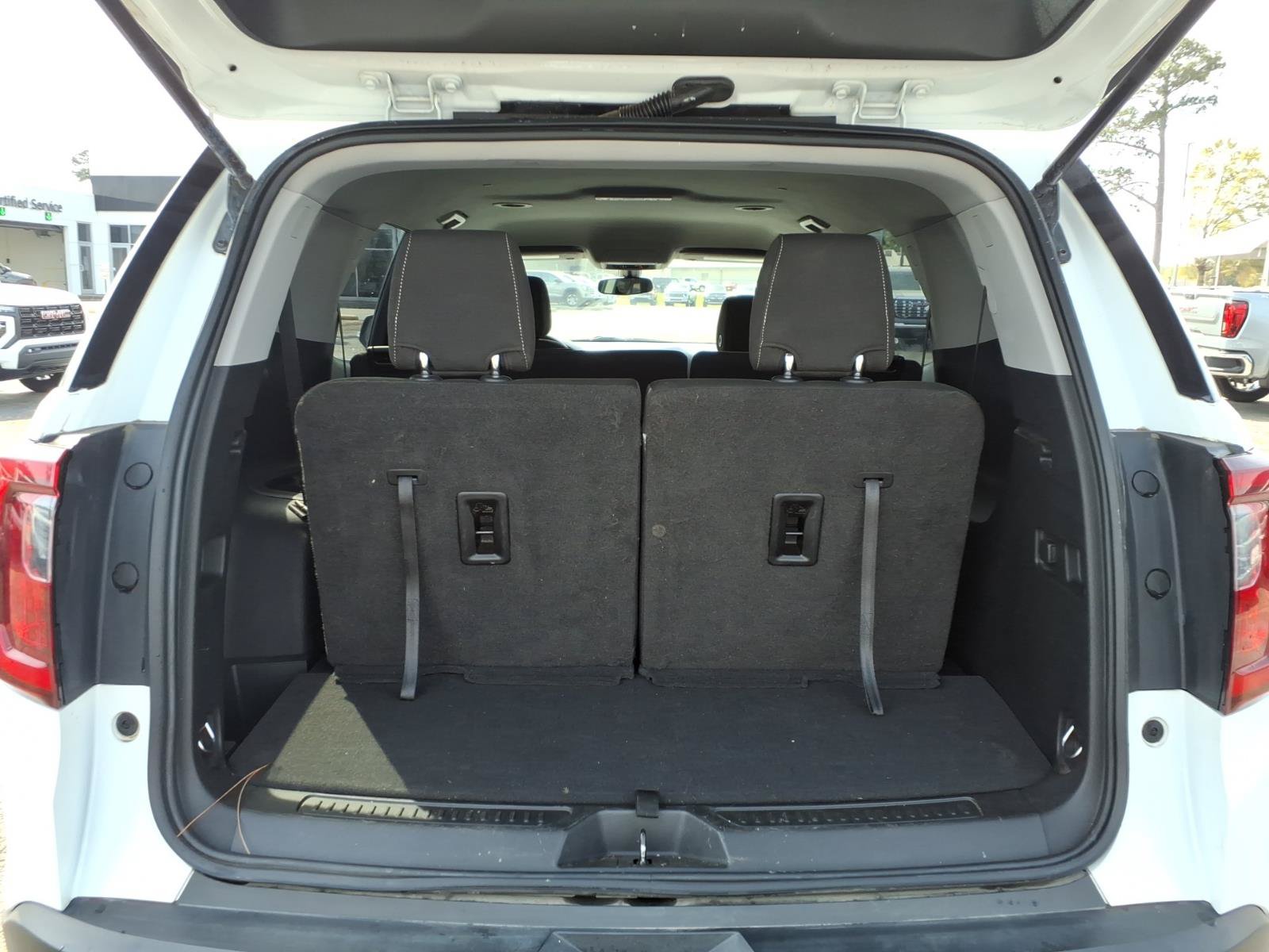 Used 2021 GMC Acadia SLE w/ Elevation Edition FWD image 5