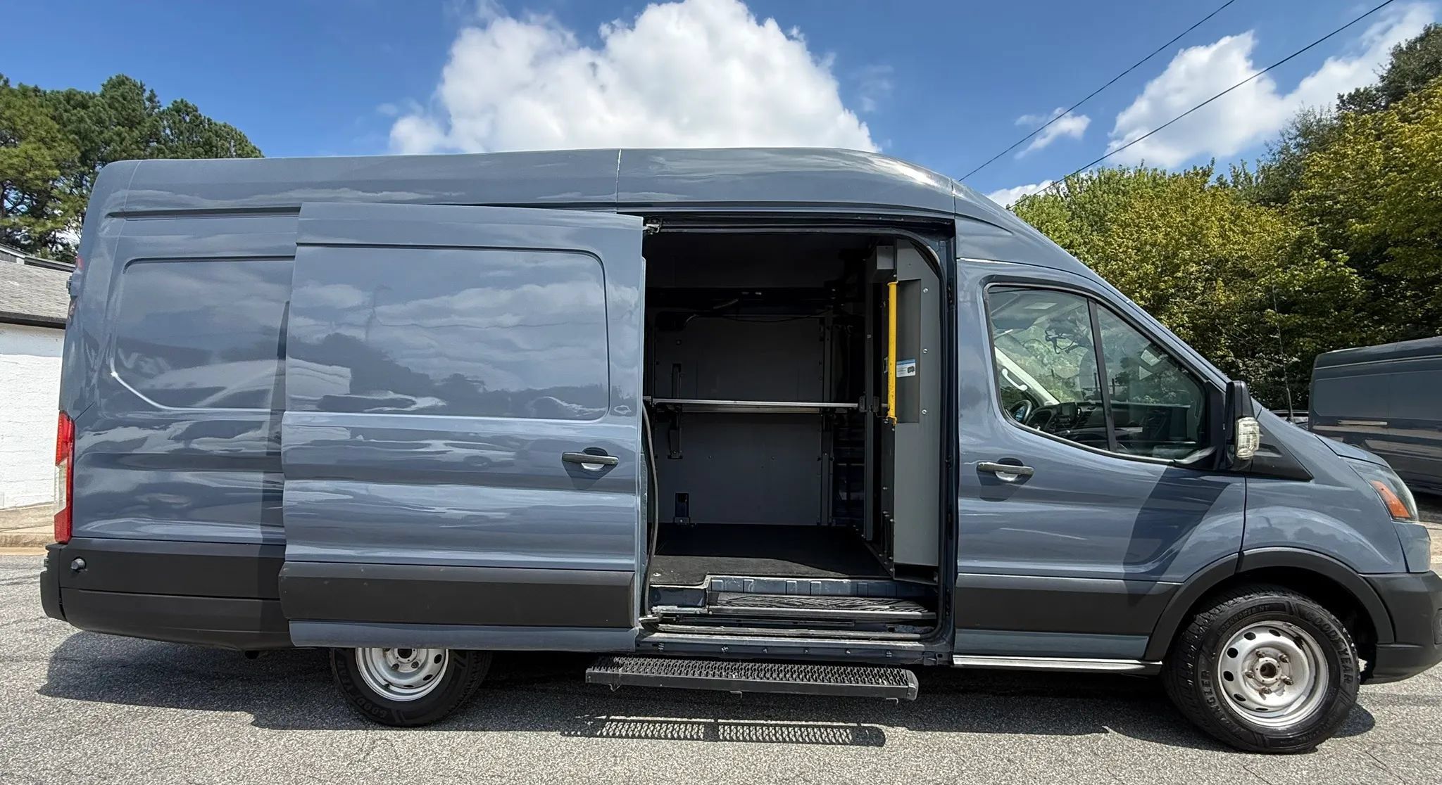Used 2020 Ford Transit 250 148 High Roof Extended RWD image 7