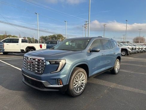 Used 2025 GMC Acadia Denali w/ Super Cruise Package image 3