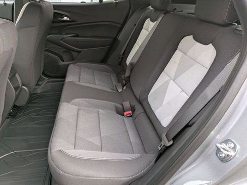 New 2026 Chevrolet Trax RS w/ Sunroof Package image 21