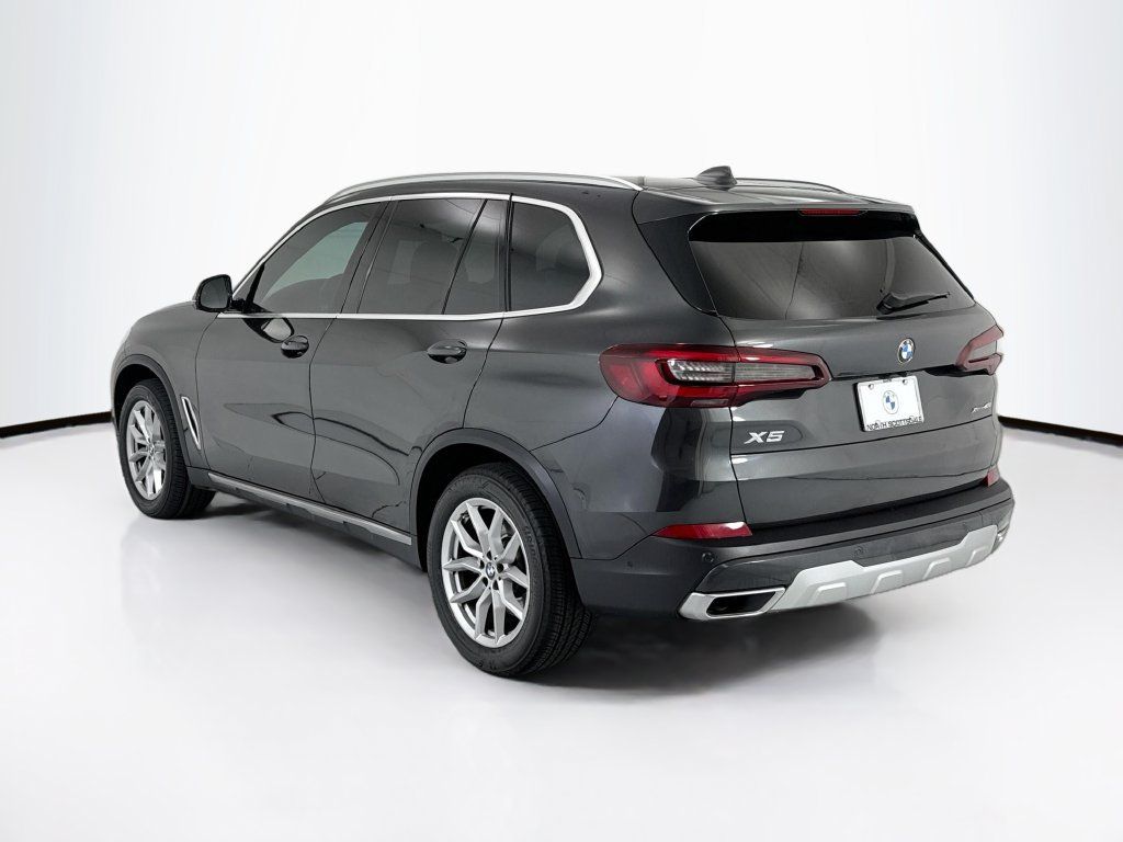 Certified 2022 BMW X5 xDrive40i w/ Premium Package AWD/4WD image 7