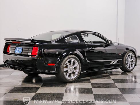 Used 2006 Ford Mustang GT Premium image 11