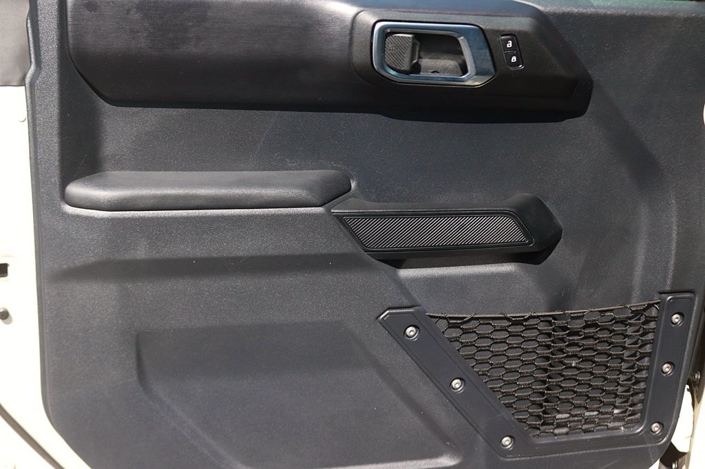 Used 2025 Ford Bronco Outer Banks AWD/4WD image 12