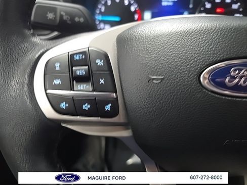 Used 2023 Ford Explorer Limited image 22