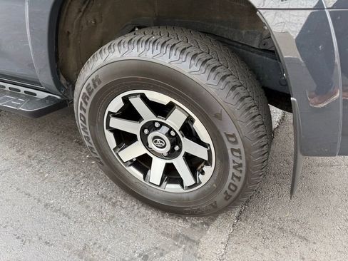 Used 2024 Toyota 4Runner TRD Off-Road Premium w/ Off Road Premium Plus Package image 10