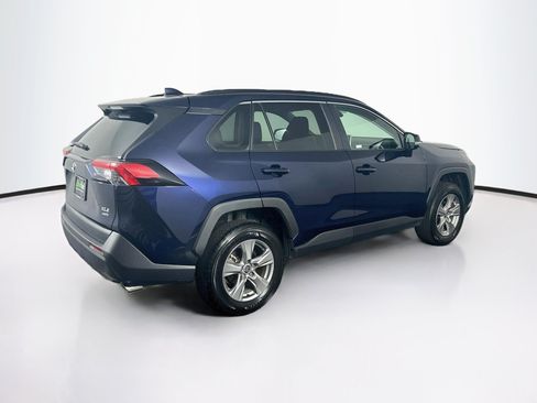 Used 2025 Toyota RAV4 XLE AWD/4WD image 9