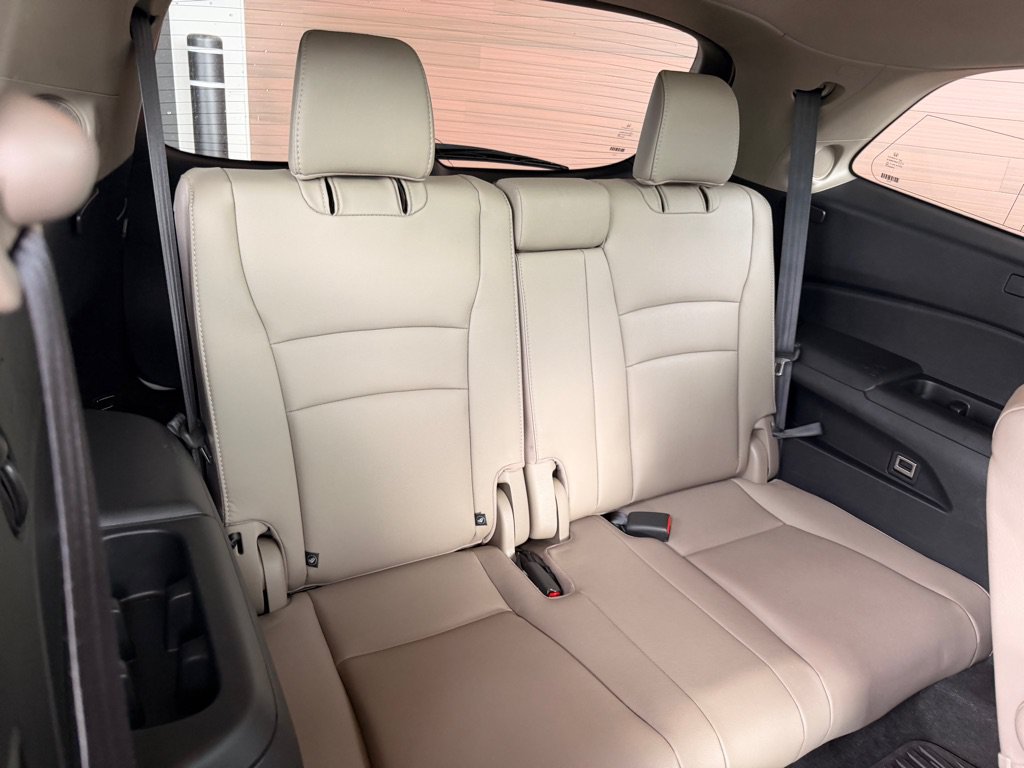 Used 2016 Honda Pilot Elite image 18