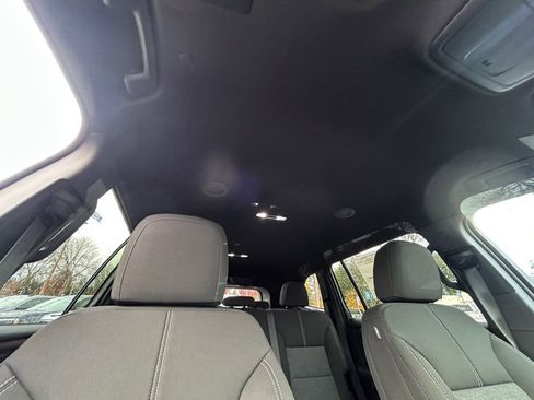 New 2026 GMC Acadia Elevation image 27